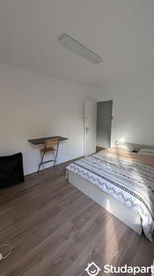 Chambre - 11 m² - 1 pièce