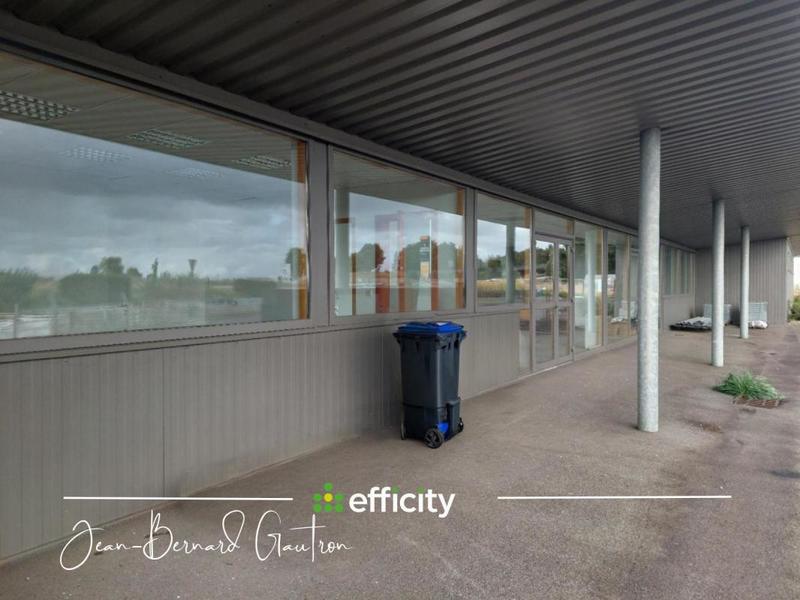Local d'activité / Entrepôt - 549 m² - 6 pièces