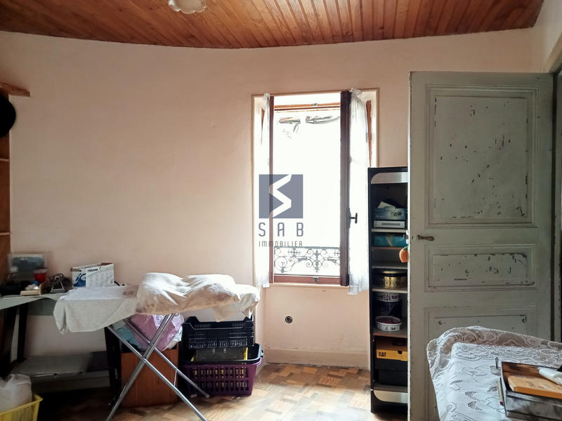 Maison de village - 90 m² - 4 pièces