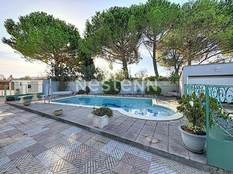 Villa - 398 m² - 11 pièces