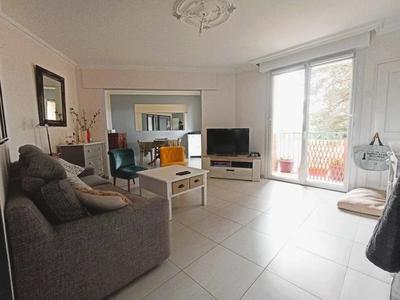 Appartement - 79 m² - 4 pièces