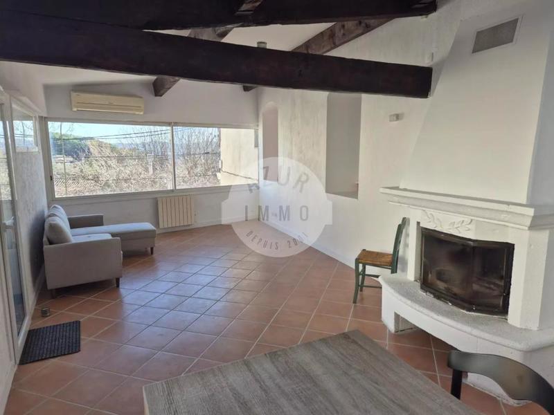 Appartement - 75 m² - 3 pièces