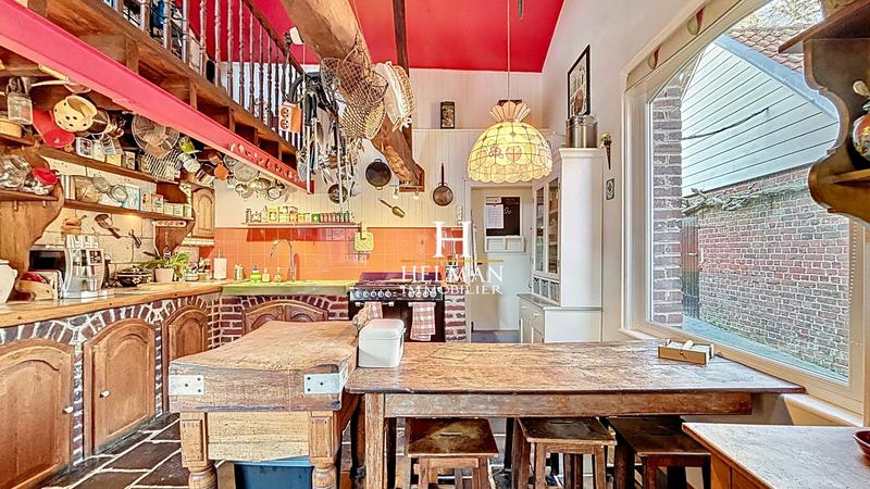 Maison - 159 m² - 7 pièces