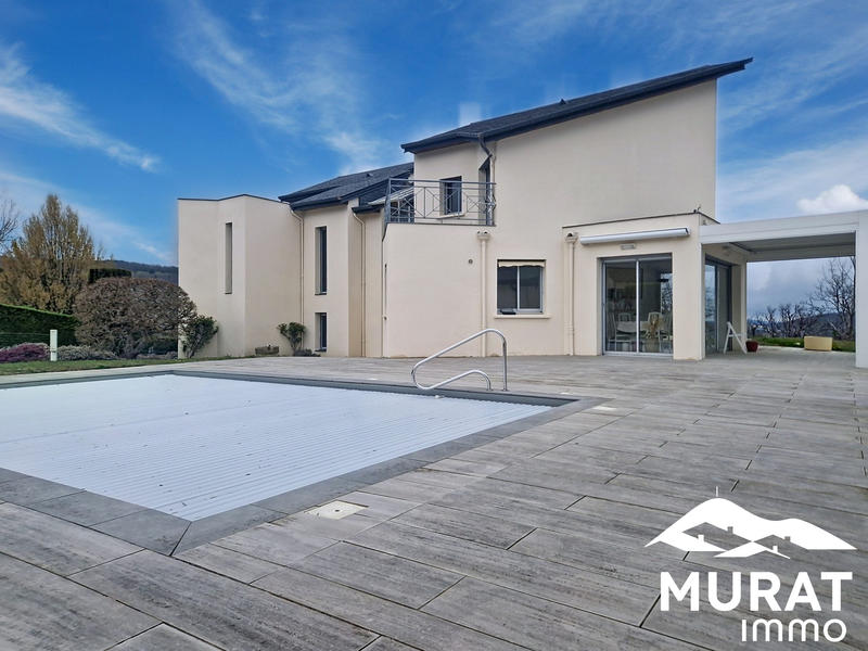 Villa - 250 m² - 7 pièces