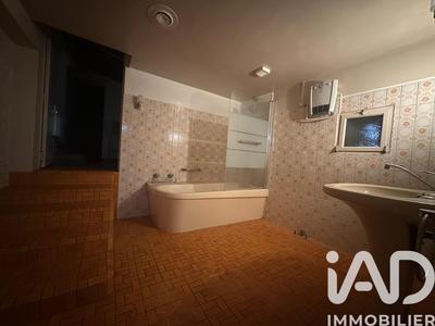 Maison - 121 m² - 5 pièces