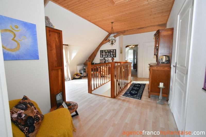 Moulin - 355 m² - 10 pièces