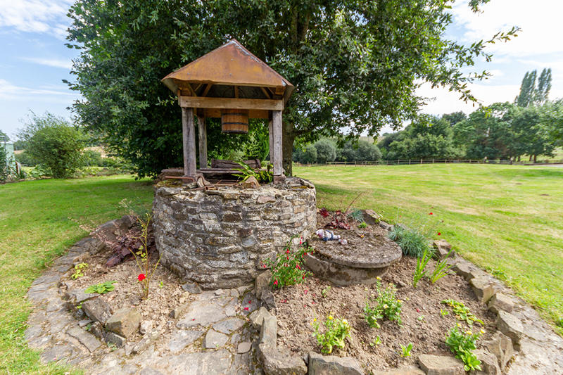 Maison - 321 m² - 12 pièces