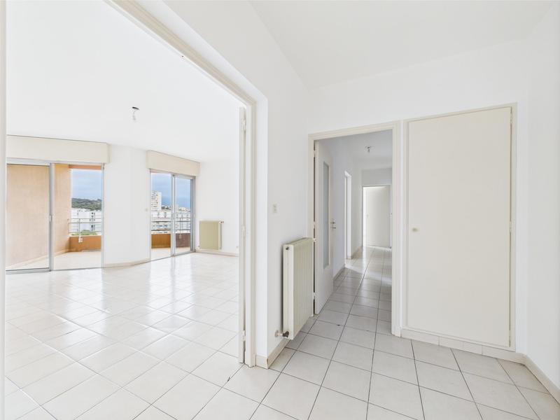 Appartement - 83 m² - 3 pièces