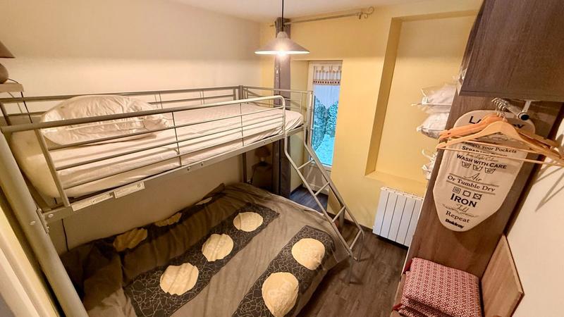 Maison - 93 m² - 7 pièces