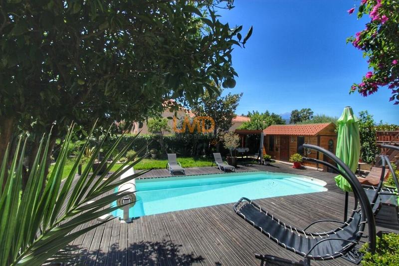 Villa - 137 m² - 5 pièces