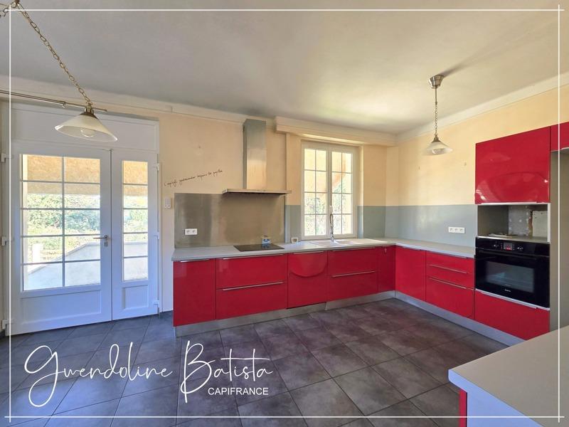 Maison bourgeoise - 240 m² - 10 pièces