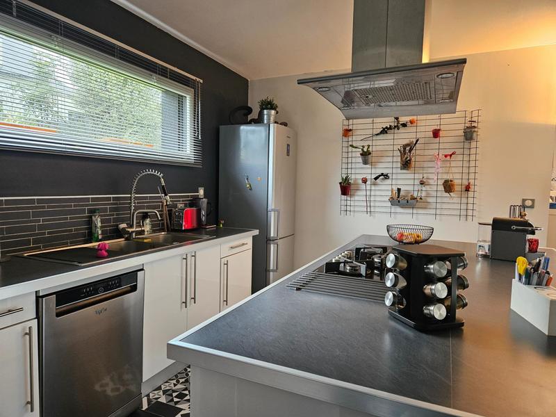 Maison - 134 m² - 6 pièces