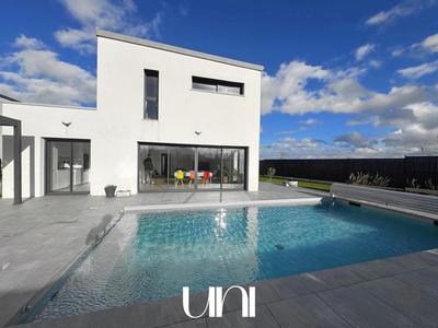 Maison - 178 m² - 6 pièces