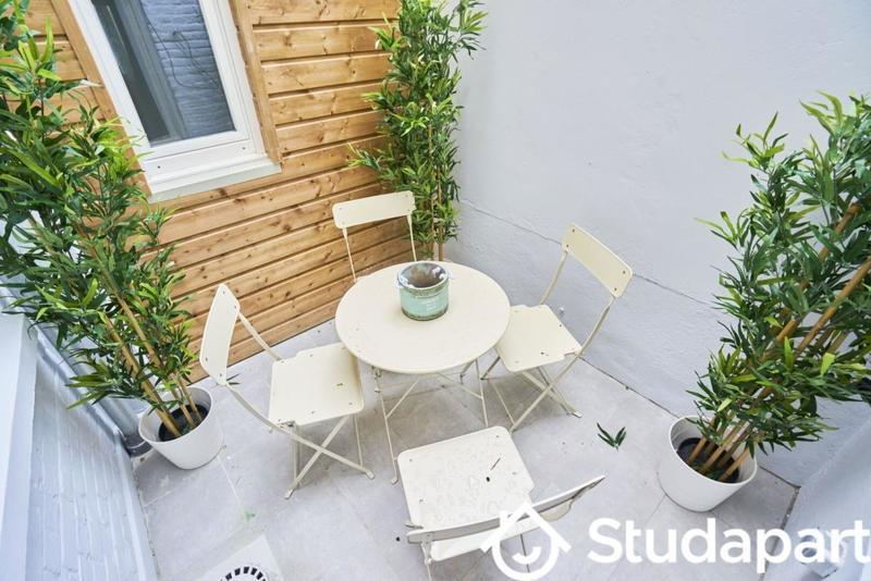 Chambre - 13 m² - 1 pièce