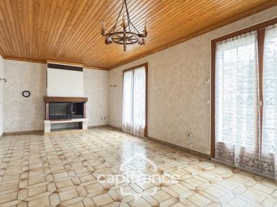 Maison - 140 m² - 6 pièces