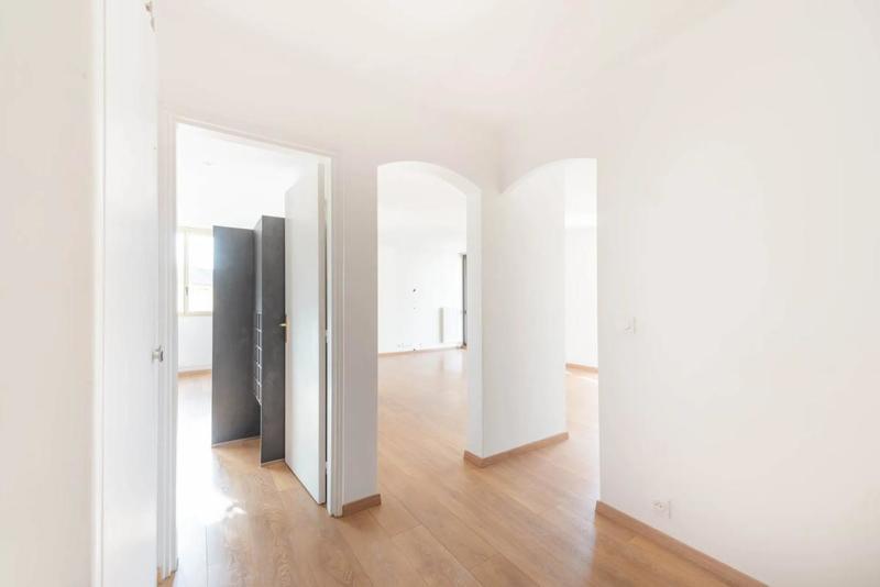 Appartement - 98 m² - 4 pièces