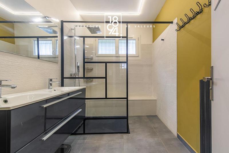 Maison - 143 m² - 5 pièces