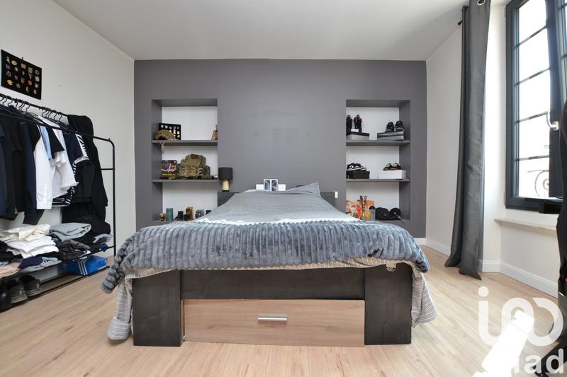 Maison - 240 m² - 7 pièces