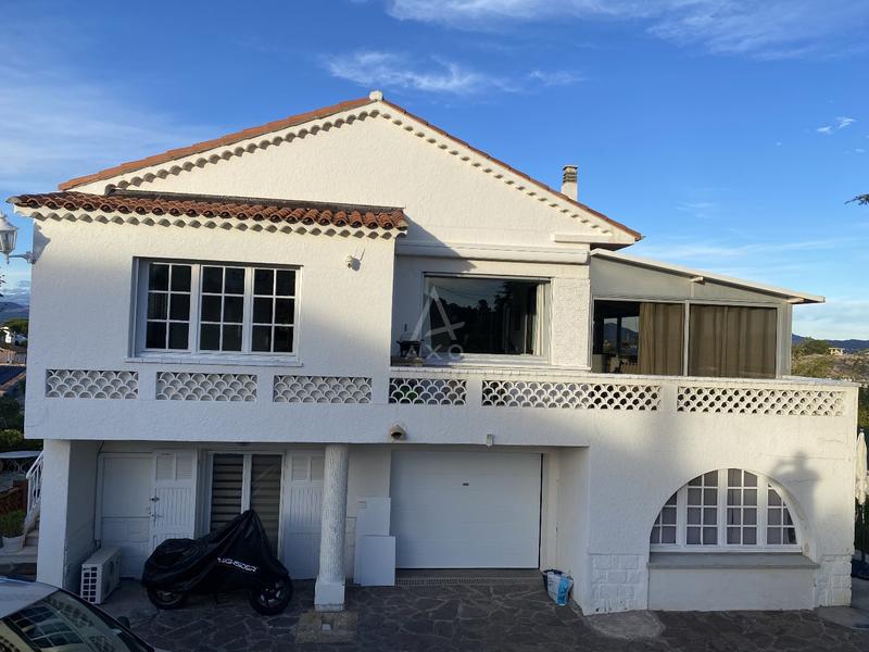 Maison - 190 m² - 7 pièces