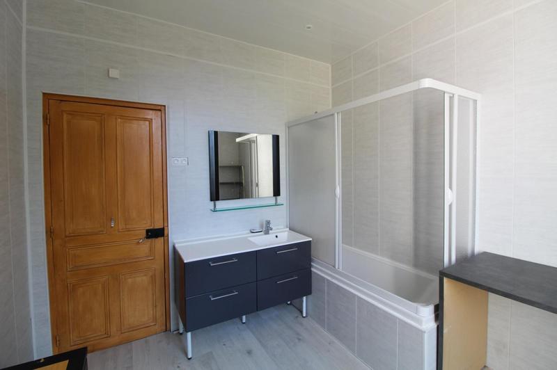 Maison - 251 m² - 12 pièces