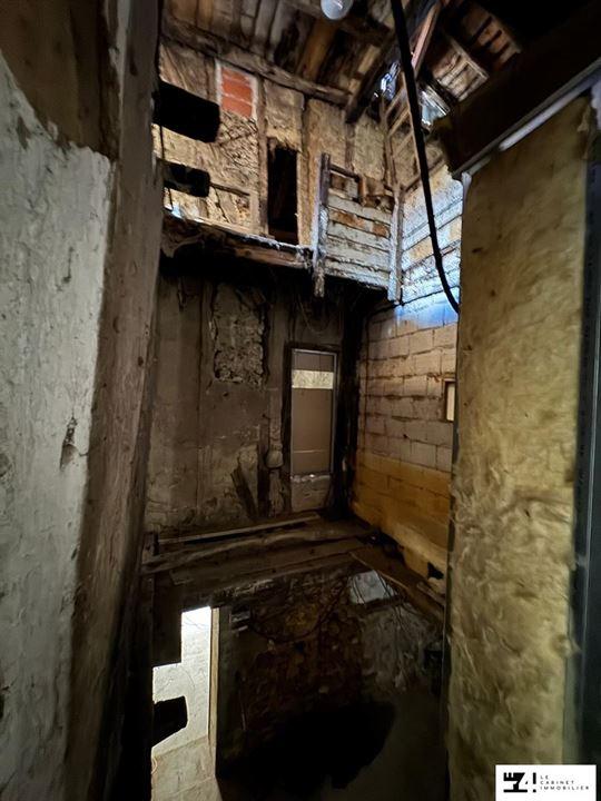 Maison traditionnelle - 199 m² - 6 pièces