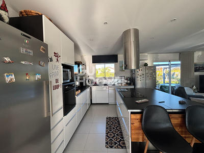 Maison - 107 m² - 4 pièces