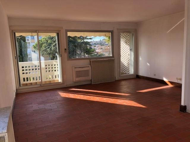 Appartement - 80 m² - 3 pièces
