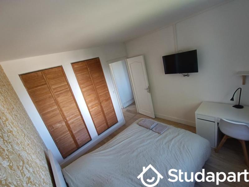 Chambre - 9 m² - 1 pièce