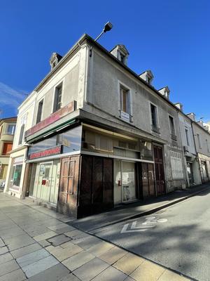 Appartement - 120 m² - 8 pièces