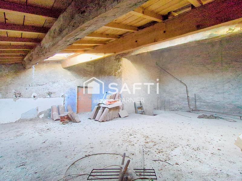 Maison - 244 m² - 7 pièces