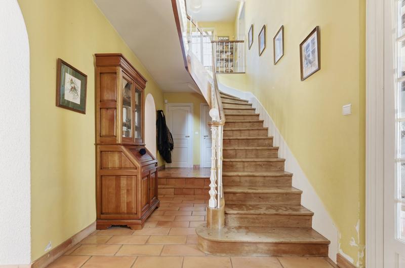 Maison - 292 m² - 8 pièces