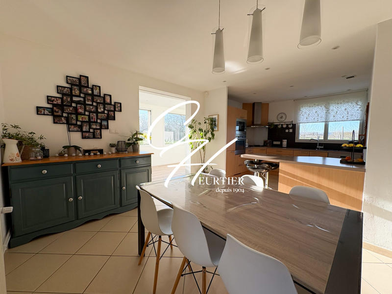 Maison - 120 m² - 5 pièces