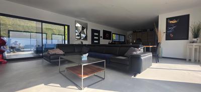 Maison - 146 m² - 6 pièces