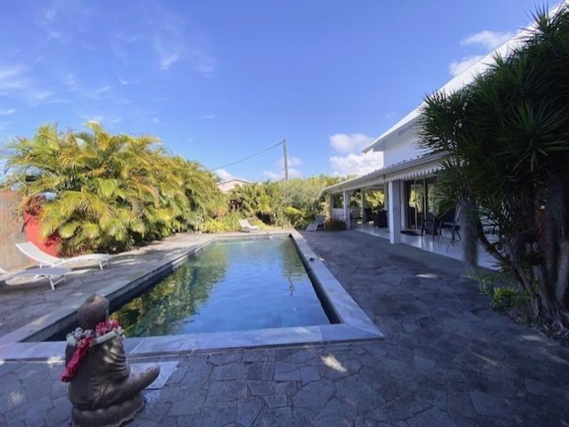 Maison - 220 m² - 9 pièces