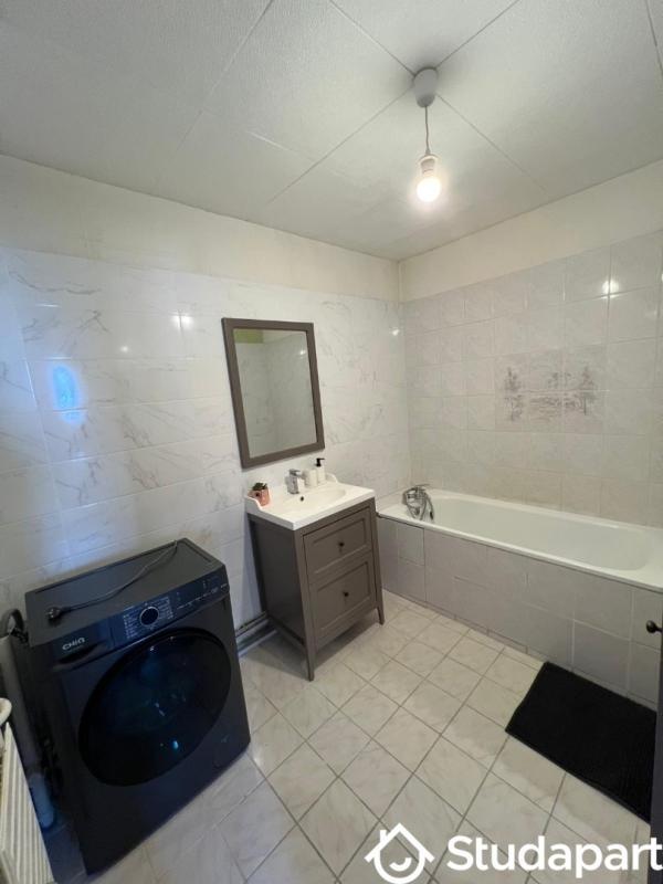 Chambre - 9 m² - 1 pièce