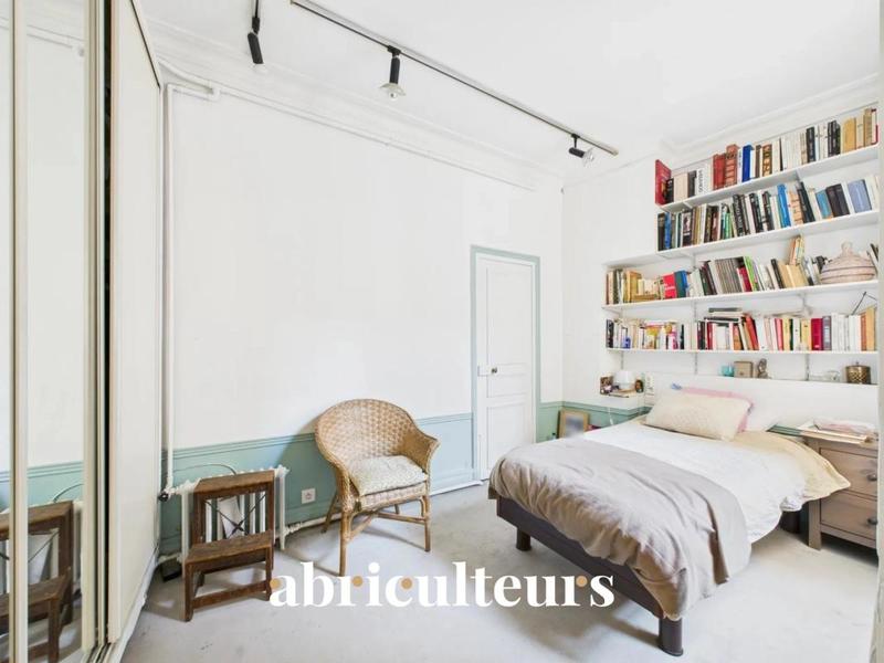 Appartement ancien - 129 m² - 5 pièces