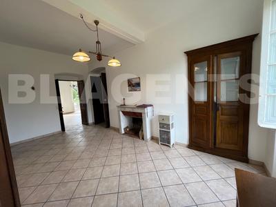 Appartement - 100 m² - 5 pièces