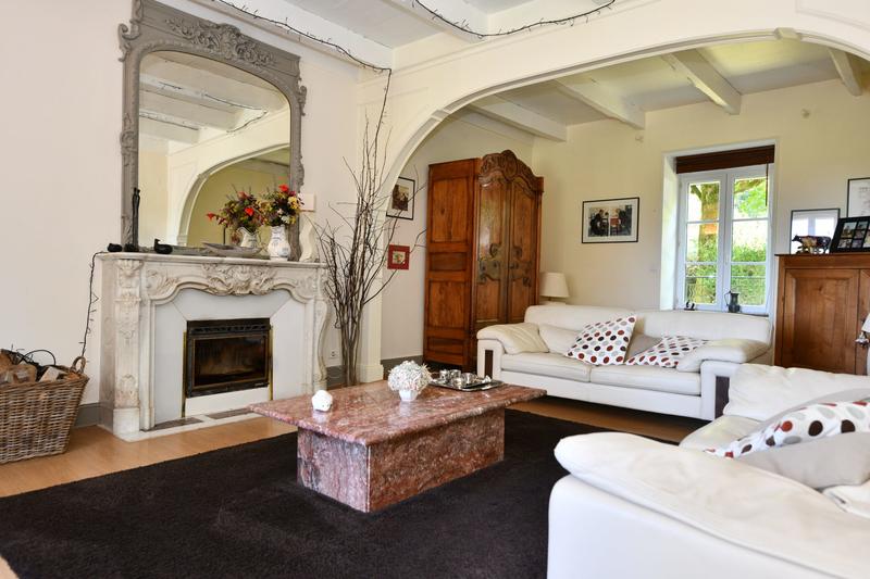 Maison - 390 m² - 12 pièces