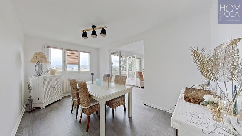 Appartement - 106 m² - 5 pièces