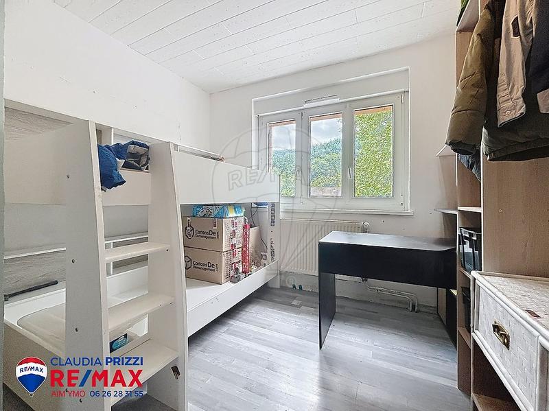 Maison jumelée - 104 m² - 7 pièces