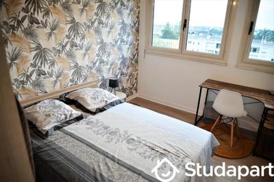 Chambre - 13 m² - 1 pièce