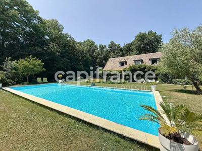 Propriété - 393 m² - 13 pièces