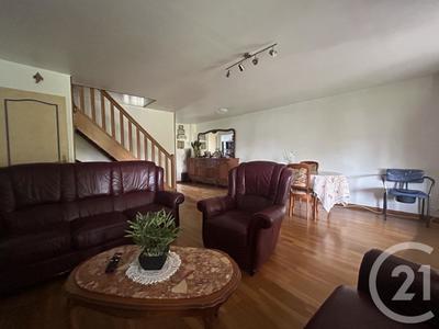 Maison - 90 m² - 5 pièces