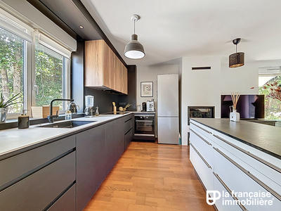 Maison - 94 m² - 4 pièces