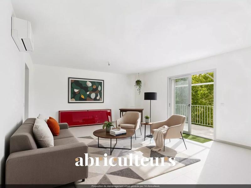 Appartement - 95 m² - 4 pièces