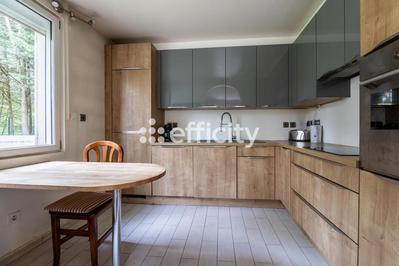 Maison - 173 m² - 7 pièces