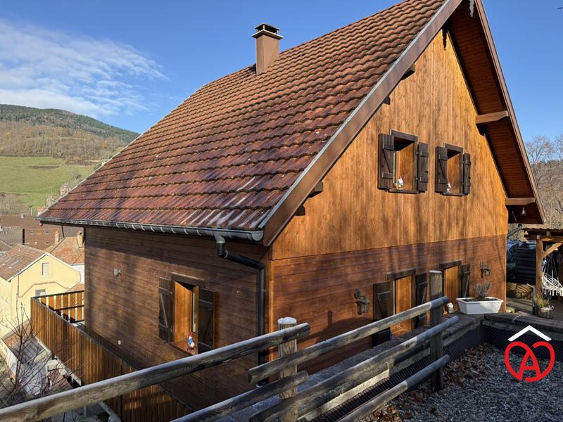 Maison - 90 m² - 4 pièces