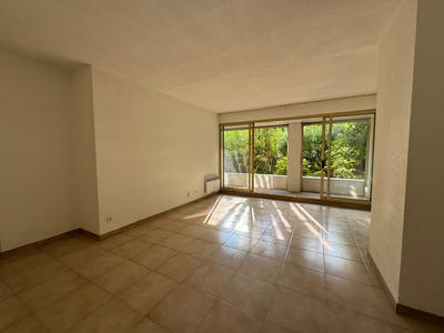 Appartement - 76 m² - 3 pièces