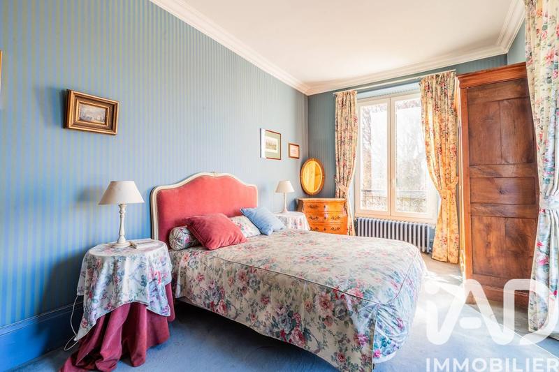 Maison - 195 m² - 8 pièces