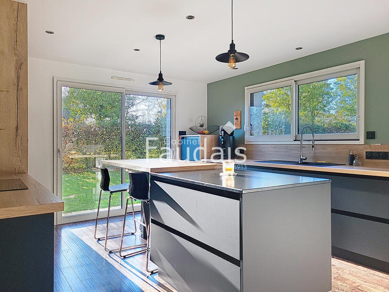 Maison - 144 m² - 6 pièces